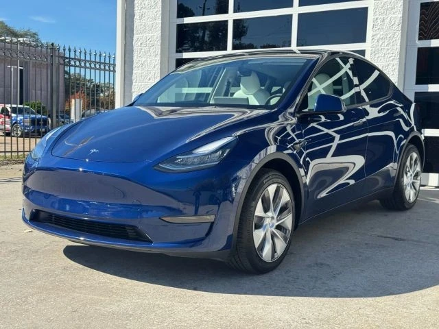 2023 Tesla Model Y - Image 7 of 21