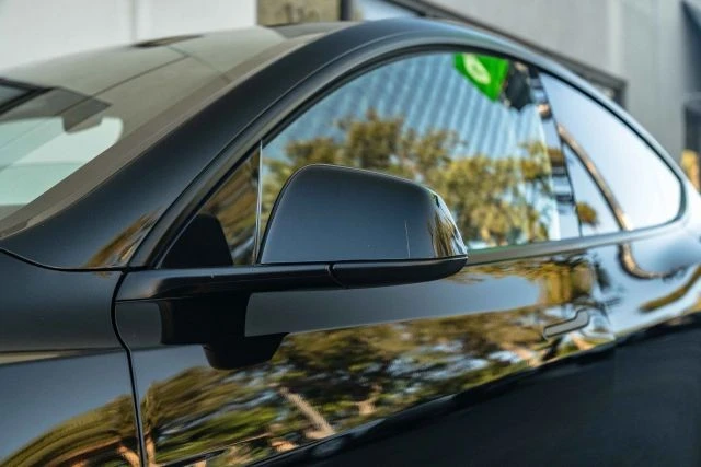 2023 Tesla Model Y - Image 6 of 12