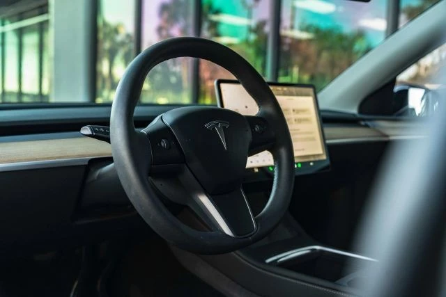 2023 Tesla Model Y - Image 11 of 12