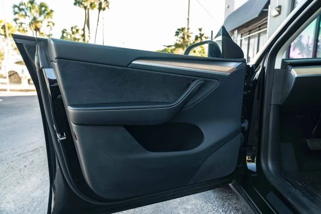 2023 Tesla Model Y - Image 12 of 12