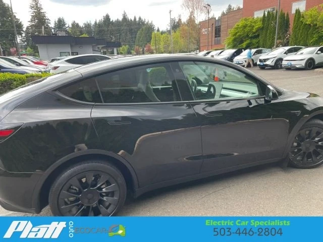 2023 Tesla Model Y - Image 11 of 21