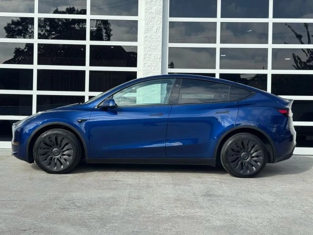 2023 Tesla Model Y - Image 13 of 21