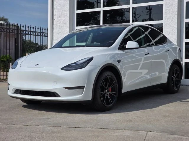 2023 Tesla Model Y - Image 7 of 21