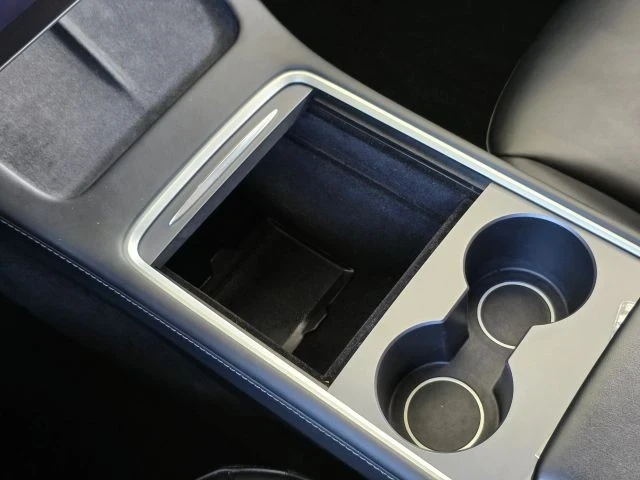 2023 Tesla Model Y - Image 17 of 21