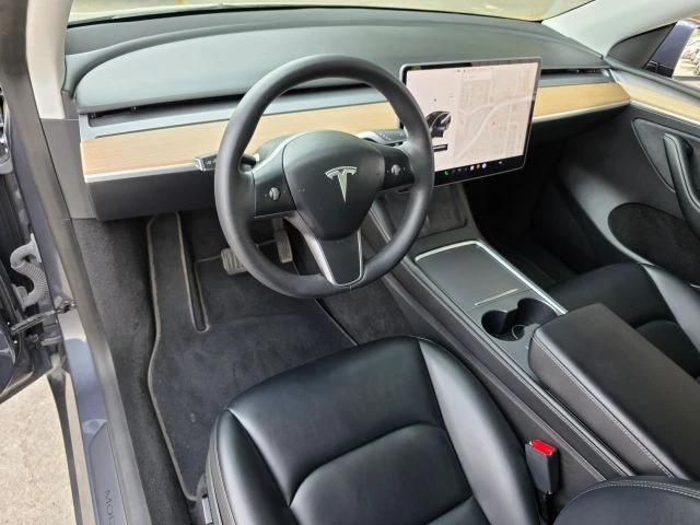 2023 Tesla Model Y - Image 12 of 21