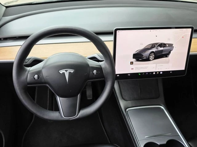 2023 Tesla Model Y - Image 10 of 21