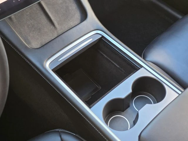 2023 Tesla Model Y - Image 17 of 21