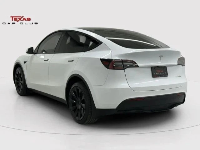 2023 Tesla Model Y - Image 7 of 12