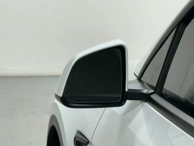 2023 Tesla Model Y - Image 14 of 21
