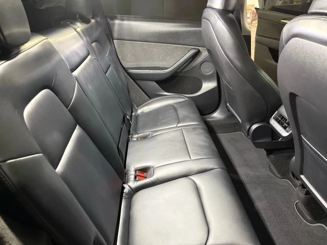 2023 Tesla Model Y - Image 9 of 21