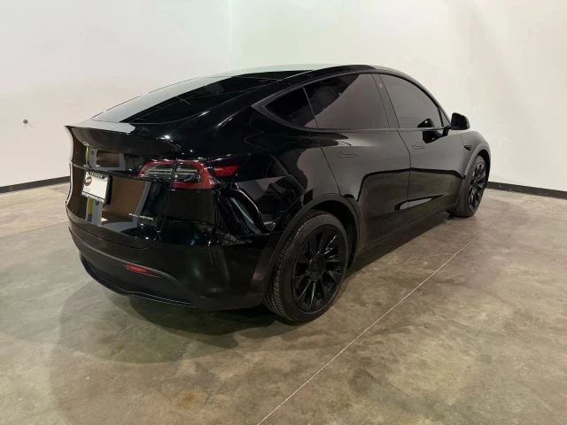 2023 Tesla Model Y - Image 3 of 21