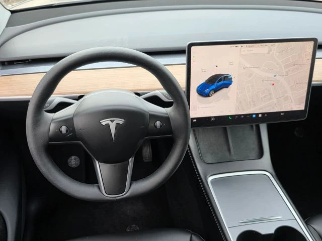 2023 Tesla Model Y - Image 16 of 21