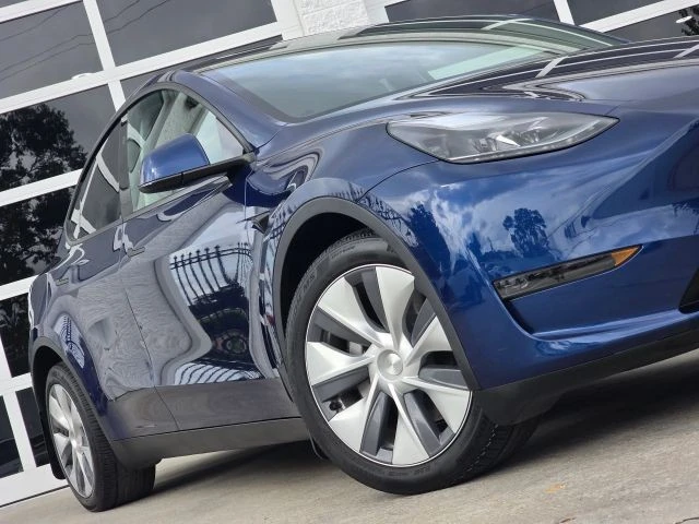 2023 Tesla Model Y - Image 13 of 21