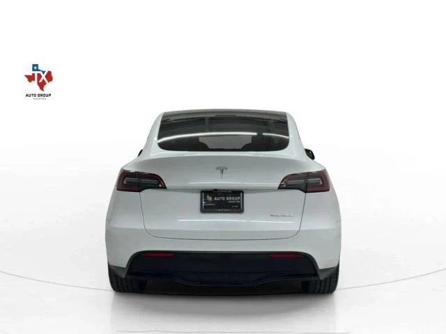 2023 Tesla Model Y - Image 8 of 21