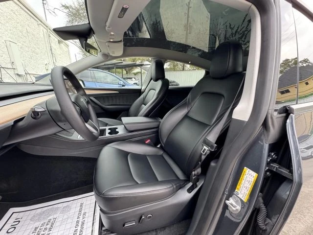 2023 Tesla Model Y - Image 9 of 21