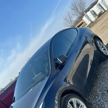 2023 Tesla Model Y Long Range Sport Utility 4D