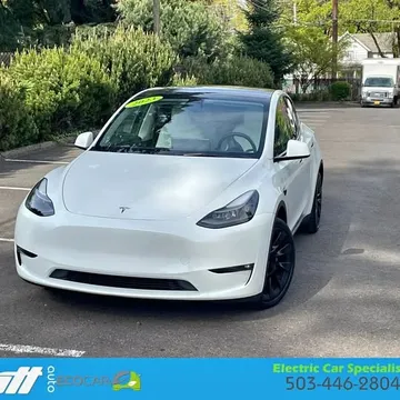 2023 Tesla Model Y Long Range