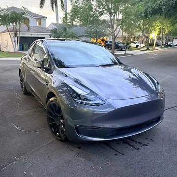 2023 Tesla Model Y Long Range Sport Utility 4D