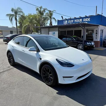 2023 Tesla Model Y Long Range Sport Utility 4D