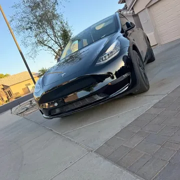 2023 Tesla Model Y Long Range Sport Utility 4D