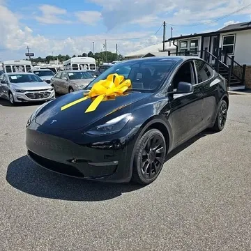 2023 Tesla Model Y Long Range Sport Utility 4D