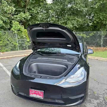 2023 Tesla Model Y Long Range Sport Utility 4D
