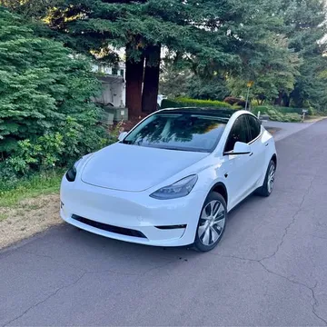 2023 Tesla Model Y Long Range Sport Utility 4D