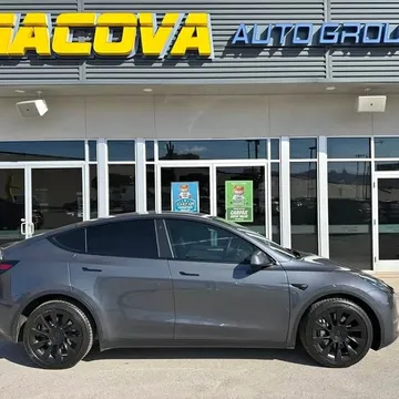 2023 Tesla Model Y Long Range Sport Utility 4D