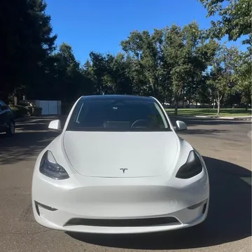 2023 Tesla Model Y Long Range Sport Utility 4D