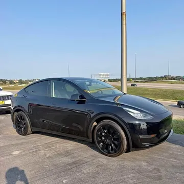 2023 Tesla Model Y Long Range Sport Utility 4D