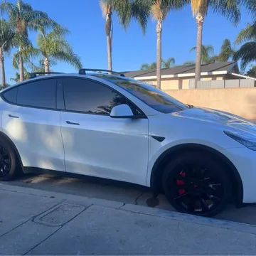 2023 Tesla Model Y Long Range Sport Utility 4D