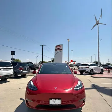 2023 Tesla Model Y Long Range Sport Utility 4D