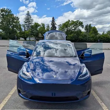 2023 Tesla Model Y Long Range
