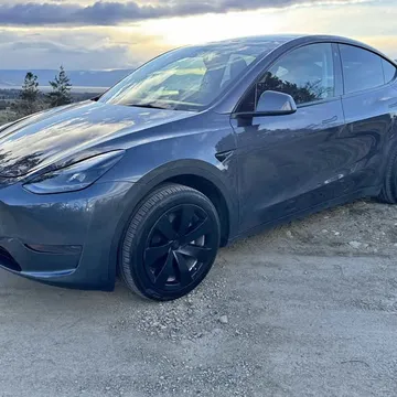 2023 Tesla Model Y Standard