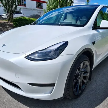 2023 Tesla Model Y Long Range AWD