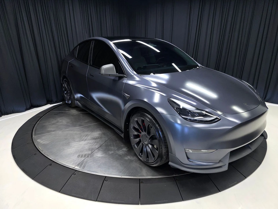 2023 Tesla Model Y Performance - Image 6 of 21