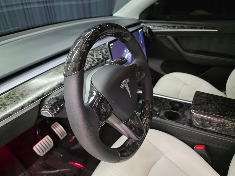 2023 Tesla Model Y Performance - Image 19 of 21