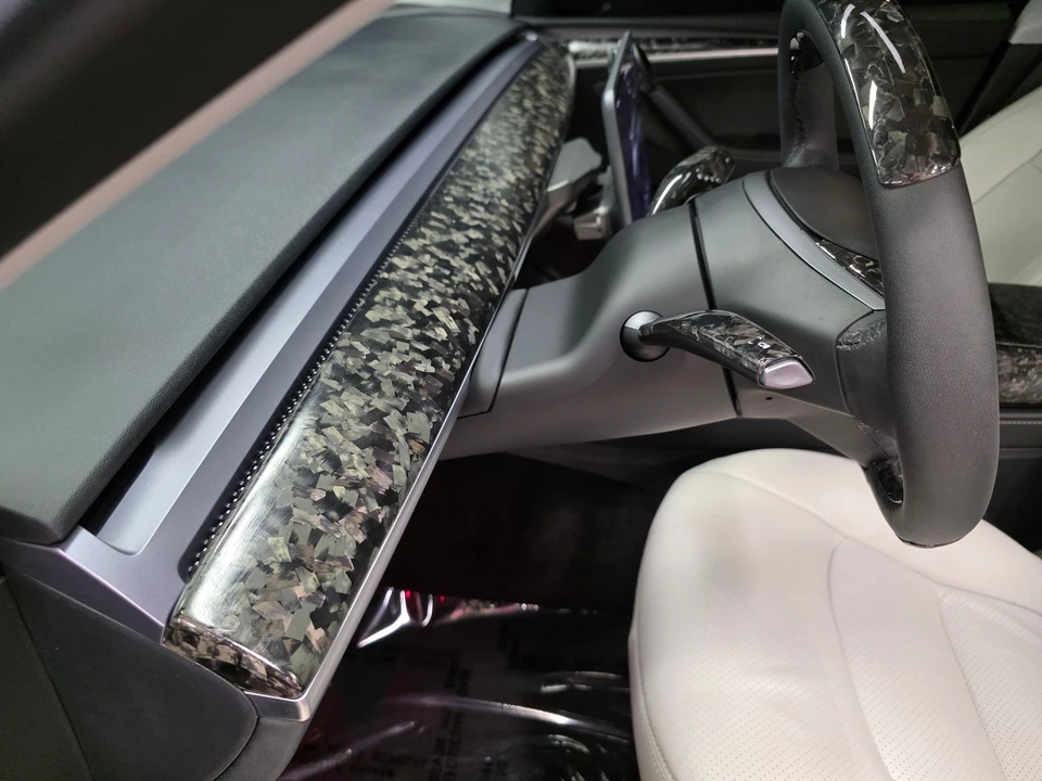 2023 Tesla Model Y Performance - Image 18 of 21