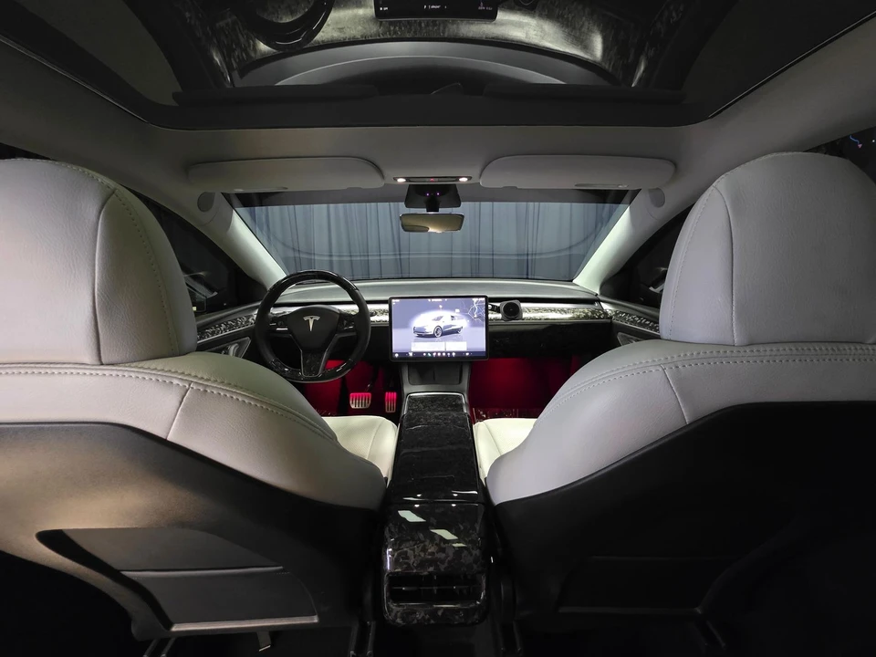 2023 Tesla Model Y Performance - Image 2 of 21