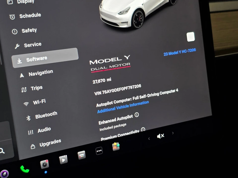 2023 Tesla Model Y Performance - Image 4 of 21