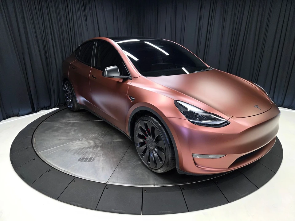 2023 Tesla Model Y Performance - Image 6 of 21