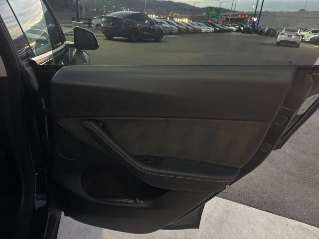 2023 Tesla Model Y Performance - Image 19 of 21