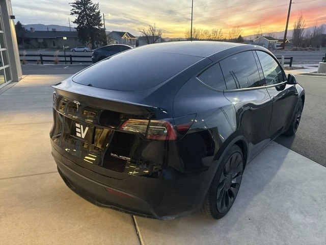 2023 Tesla Model Y Performance - Image 8 of 21