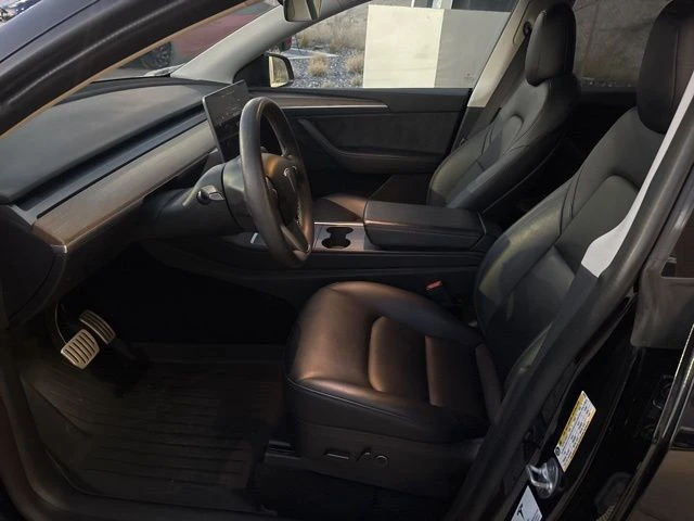 2023 Tesla Model Y Performance - Image 12 of 21