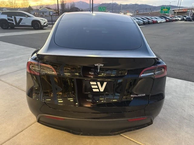 2023 Tesla Model Y Performance - Image 7 of 21