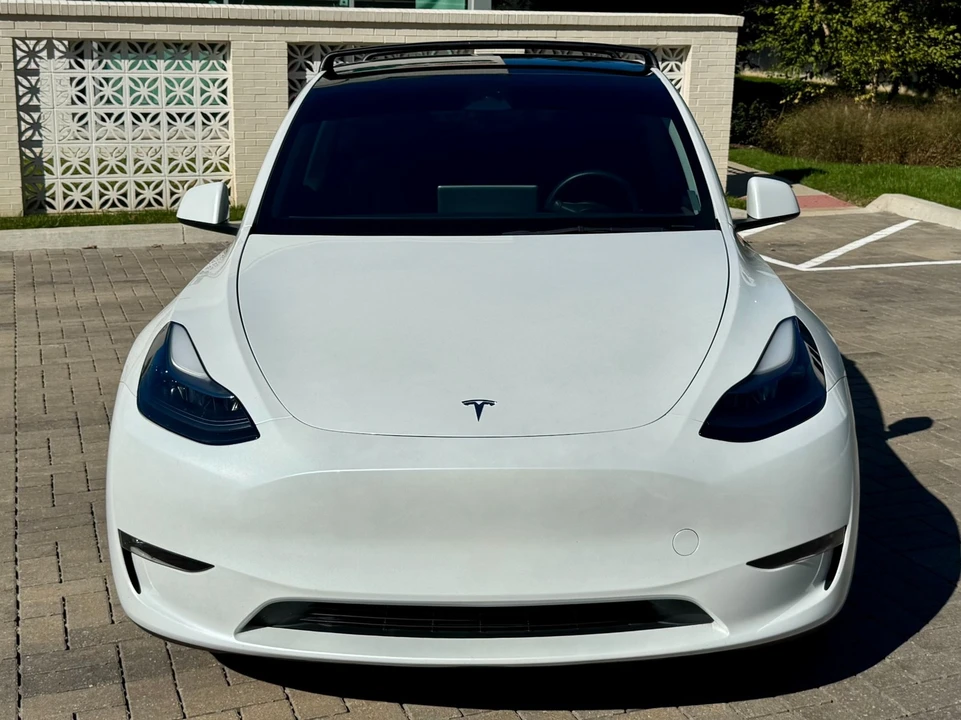 2023 Tesla Model Y Performance - Image 5 of 12