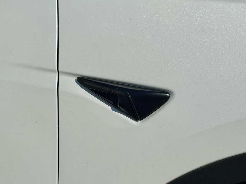 2023 Tesla Model Y Performance - Image 12 of 12
