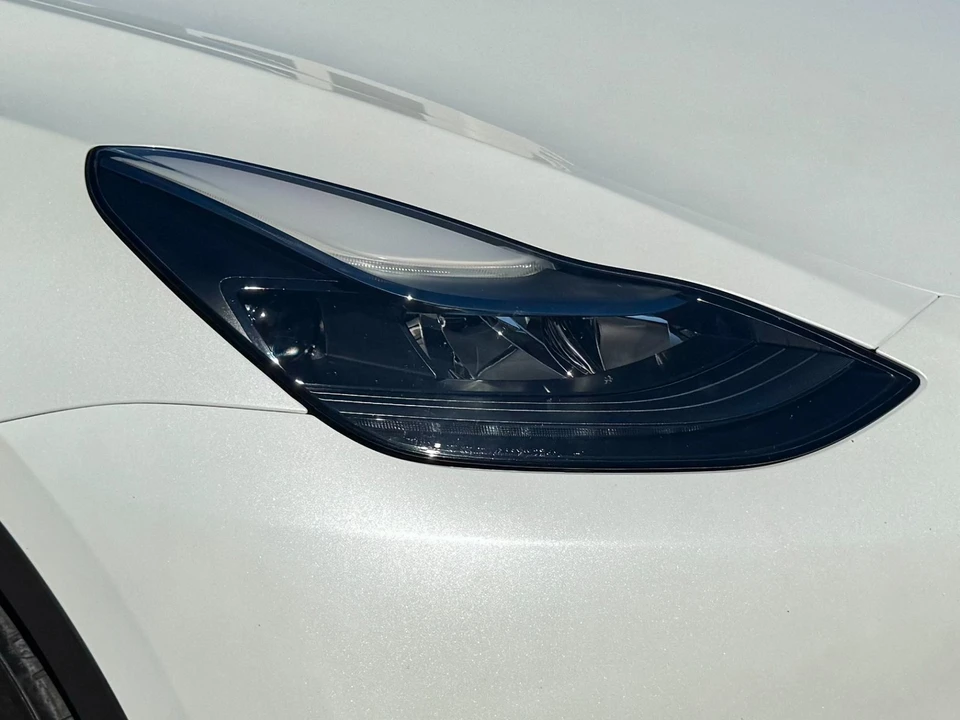 2023 Tesla Model Y Performance - Image 9 of 12