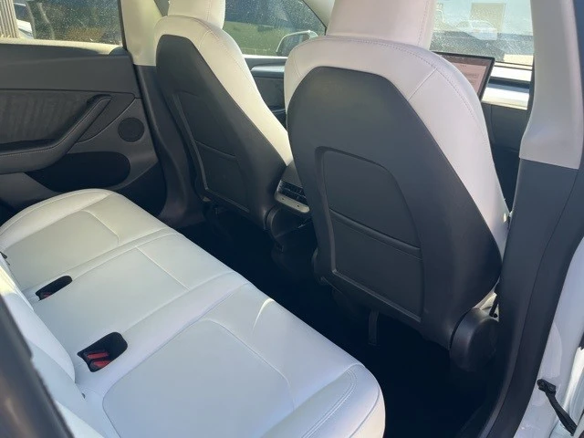 2023 Tesla Model Y Performance - Image 19 of 21