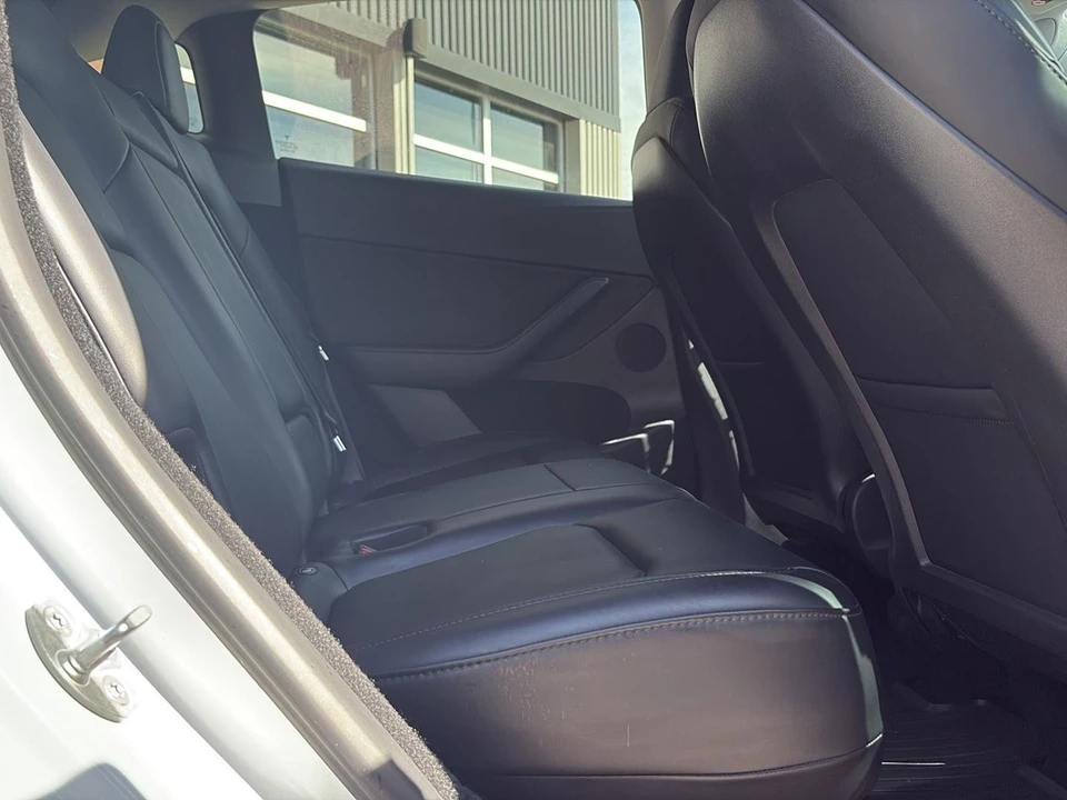 2023 Tesla Model Y Performance - Image 20 of 21